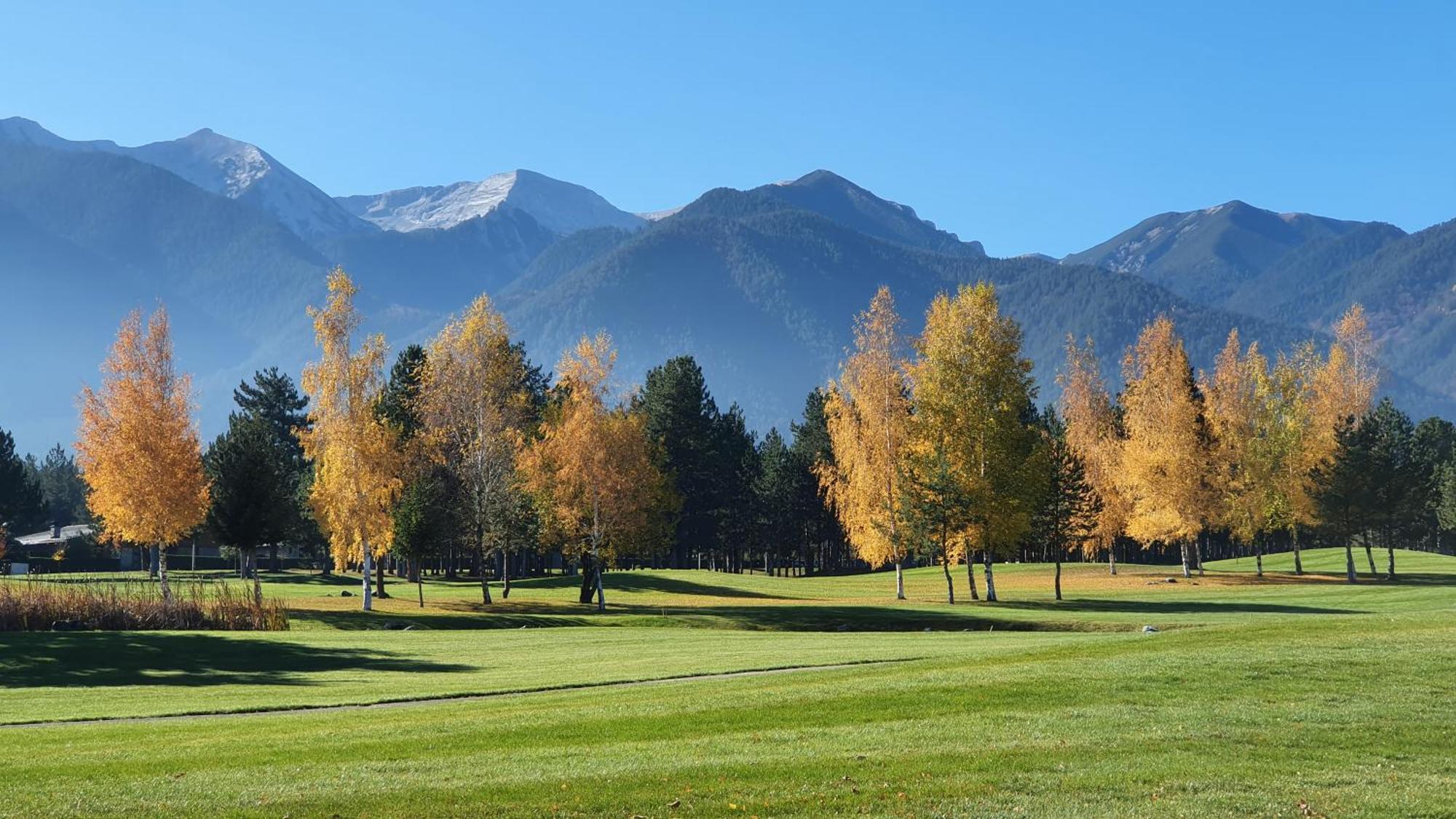 Green Peaks Suite In Pirin Golf & County Club Razlog Esterno foto