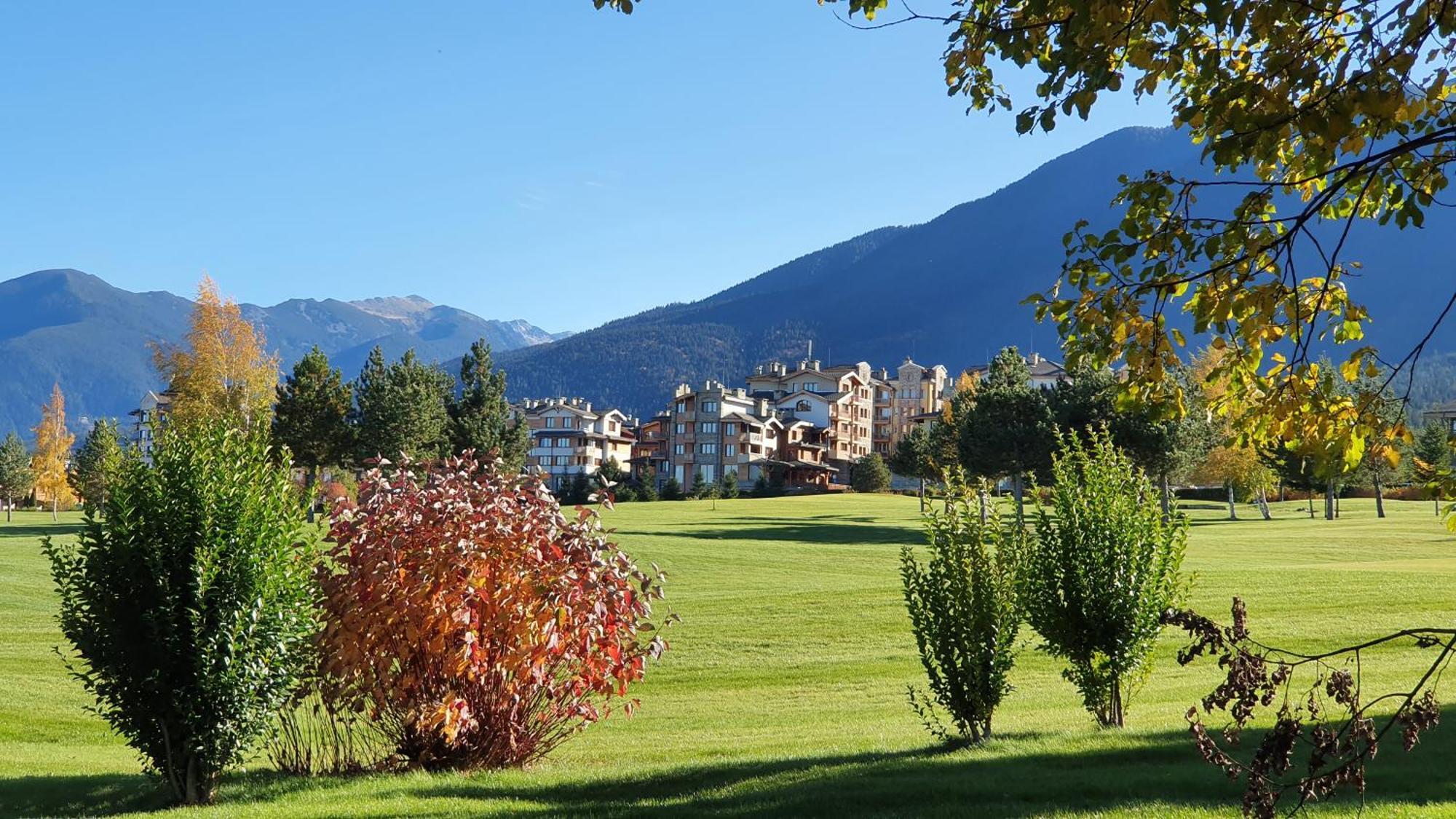 Green Peaks Suite In Pirin Golf & County Club Razlog Esterno foto